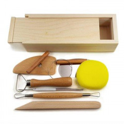 KIT DU POTIER : OUTILS DE TOURNAGE - BOITE EN BOIS