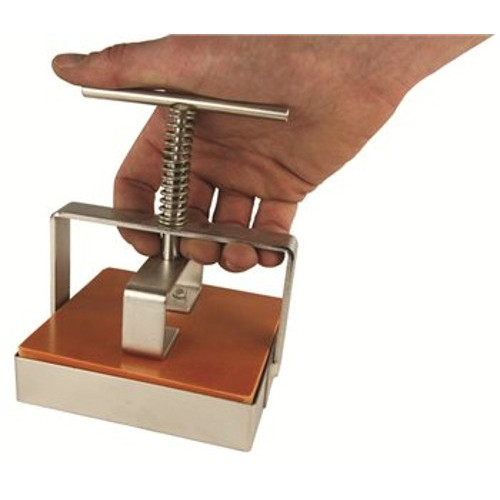 
  EMPORTE PIECE CARREAUX 114 X 114 - Outils de découpe - Cigale et Fourmi